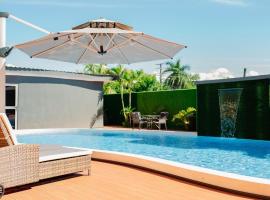Hibiscus Suites And Residences，位于南迪的酒店
