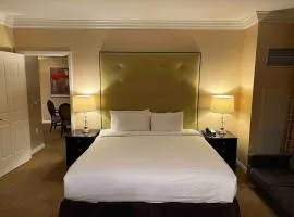 Mgm 1 Bedroom Balcony And Or Studio Luxury Suites