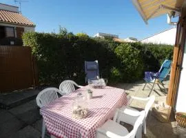 Maison de vacances 36m² avec piscine, terrasse et parking - Notre-Dame-de-Monts - FR-1-540-230