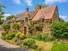 Tom Callows - Gorgeous Rural Cottage in Epwell!