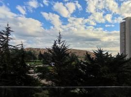 Departamento nuevo full amoblado con espectacular vista a las dunas，位于康康的酒店