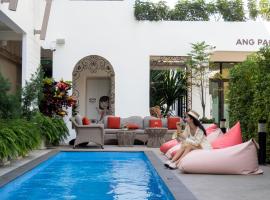Ang Pao Hotel Phuket，位于普吉镇的酒店