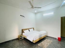 The Hill View - Swimming Pool & Resort，位于斋浦尔的酒店
