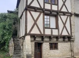 AUBERGE dans LES GORGES DE L'AVEYRON