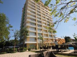 Continental Plaza Hotel，位于Ban Houadông的酒店
