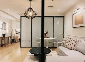 Collins Escape - 2 bedrooms with Collins St Balcony