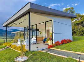 Cabañas en el Lago Calima，位于卡利马的酒店