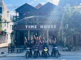 Time House - Tours & Motorbikes Rental，位于河江的酒店