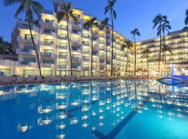 Crown Paradise Golden All Inclusive Resort - Adults Only，位于古斯塔沃·迪亚斯·欧勒达斯机场 - PVR附近的酒店
