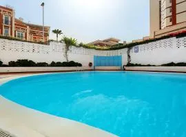 Elegancia y Confort en Playa Jardín