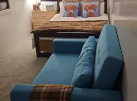 Moun Bolton Cabin 'Chester'