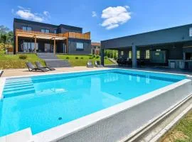 Beautiful Home In Klostar Ivanic