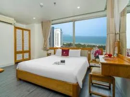 Grand Jeep Hotel & Apartment - Highest floor, Amazing View of the My Khe Beach and City Center - Free Buffet Breakfast