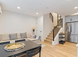 NEW Townhome in the Heart of Seattle