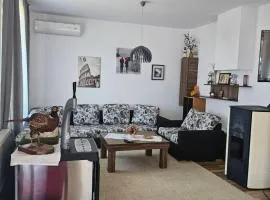 Бадевски рай-къща Надежда