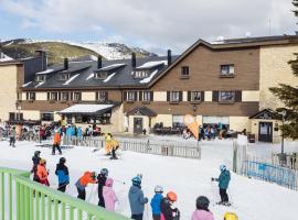 Hotel Port 1730，位于拉加玛艾佩德拉的酒店