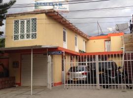 Hospedaje Los Laureles，位于El Salado的酒店