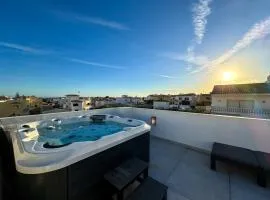 House with jacuzzi near the beach #1960