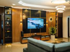 Luxurious 3-Bedroom Apartment in Heart of Lagos，位于拉各斯的酒店
