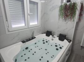 Apartamento con Jacuzzi El Rincón de las Delicias，位于萨拉戈萨的酒店
