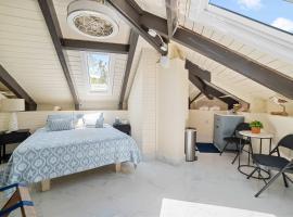 Star Room at Barnacle Resort，位于大松礁岛的酒店