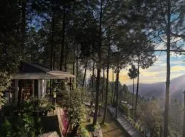 SaffronStays Starstruck -1-bedroom Private Cabins with Jacuzzi & Valley View, Mussoorie