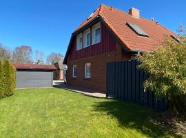 Ferienhaus kleiner Leuchtturm - Steuerbord Fehmarn Kopendorf - mit Garten und Terrasse，位于费马恩的别墅