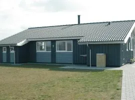 Nice Home In Rudkøbing With 3 Bedrooms, Sauna And Wifi