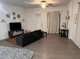 Stylish Home Perfect for Your Stay
