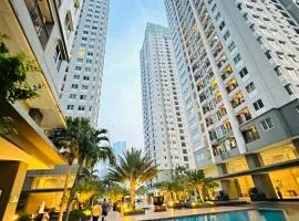 Stunning Comfy Spacious Apartment at the Heart of Jakarta