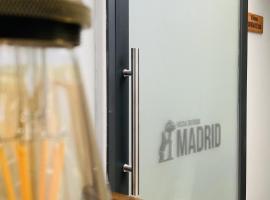 Hostal Madrid，位于塔尔卡的住宿加早餐旅馆