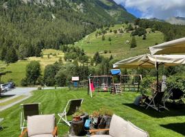 Mi Casa Tu Casa，位于布吕松的酒店