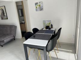 Apartamento Amoblado，位于Caldas的酒店