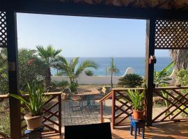Tropikal House Facing Ocean，位于马约城的酒店