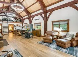 Bear Lodge Waterfront Cabin w/ Level 2 EV Charger