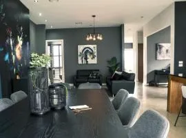 BELLA 9 - sublime . divine Entertainer 3 BR Fire