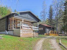 3 Bedroom Lovely Home In Bräcke，位于Bräcke的酒店