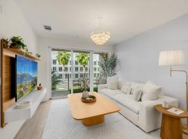 Luxury Home with King Bed，位于科斯塔梅萨的酒店