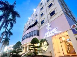 Chau Pho Hotel，位于朱笃的酒店