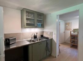 Mysig Lägenhet，位于瓦尔贝里的酒店