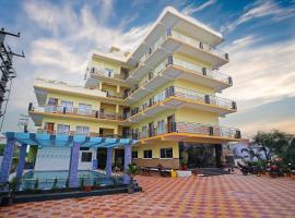 Hotel Dream Basanti !! BeachFront !! Family Resort !!，位于曼达莫尼的酒店
