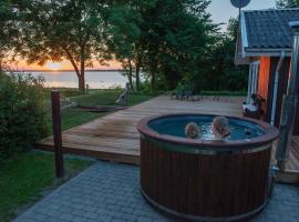 Cottage With Panoramic View Of Lammefjorden，位于霍尔拜克的酒店