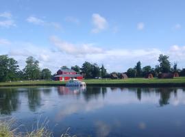 La Halte du Canal，位于Luthenay-Uxeloup的酒店