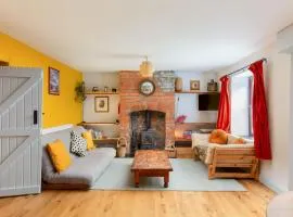 Cosy Cottage nr The Cotswolds Private Parking