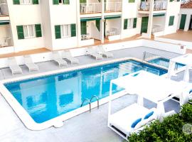 Apartamentos Annabel's II，位于卡拉加尔达纳的酒店