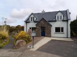4 bedroomed house in Waterville close to the beach，位于瓦特维尔的酒店