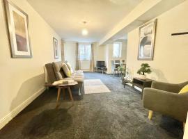 Ashford Retreat - 2 Bedroom 2 Bath great for families, business or contractor stays wt parking，位于Kennington的酒店