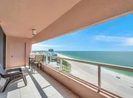 Crescent Beach Club 19C