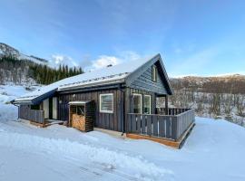 Moderne Hytte Midt I Skibakken，位于Ryfoss的酒店