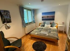 Gemütliche Gästewohnung in Landhaus mit Pool